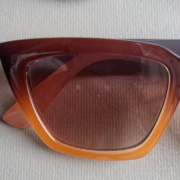 2 x sunglasses | The Latest Scoop - Picture 4 of 4